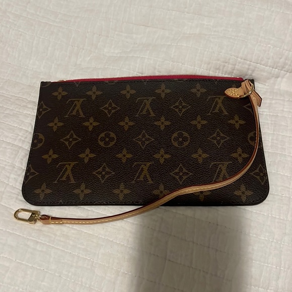 Louis Vuitton Handbags - Louis Vuitton Neverfull Peony Pouchette Monogram GM